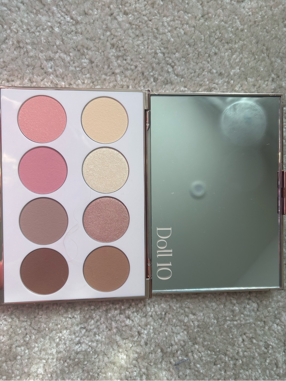 Doll 10 Pink & Neutral Bronzer & Contour Palette